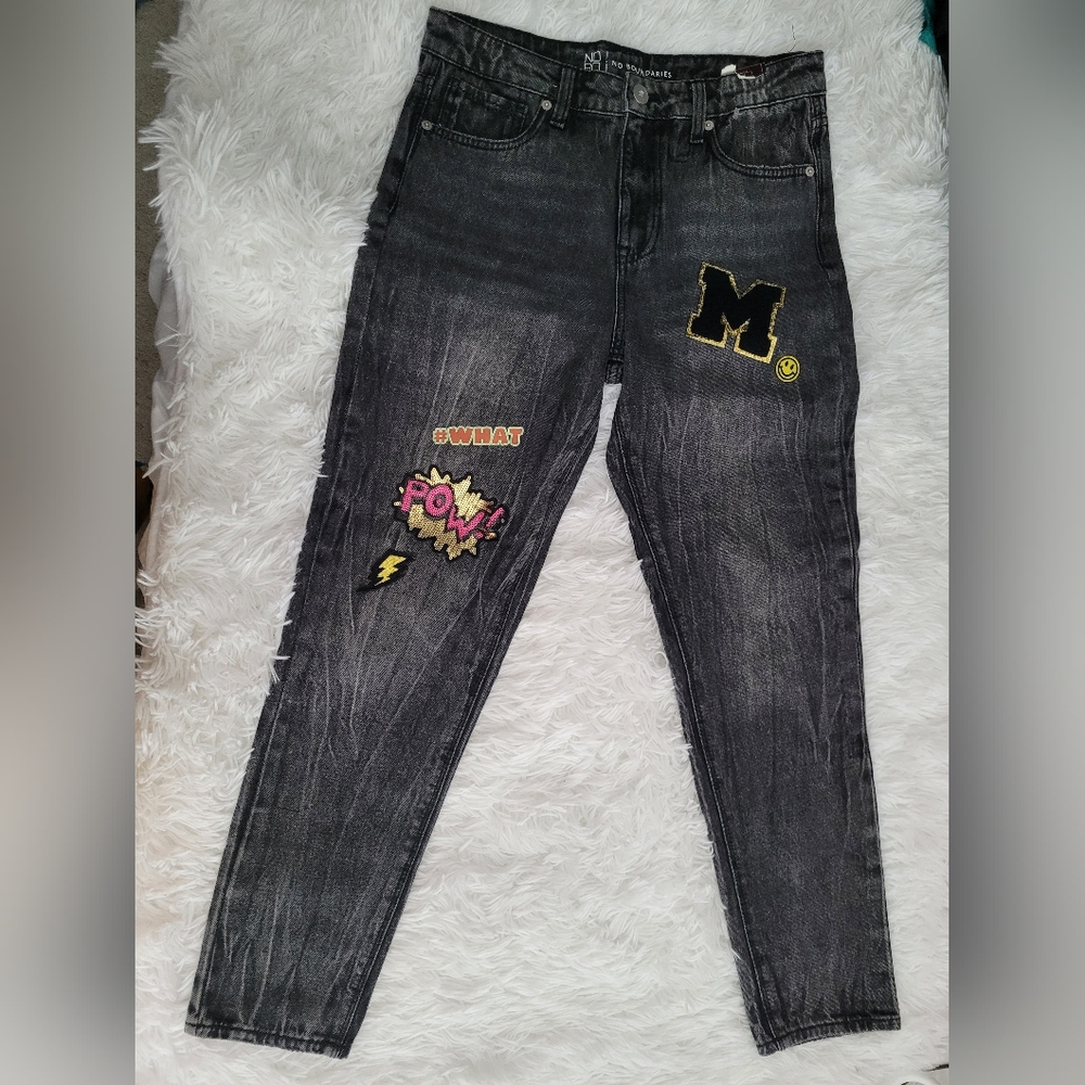 NWT No Boundaries Jeans size 30 waist across 15 inches